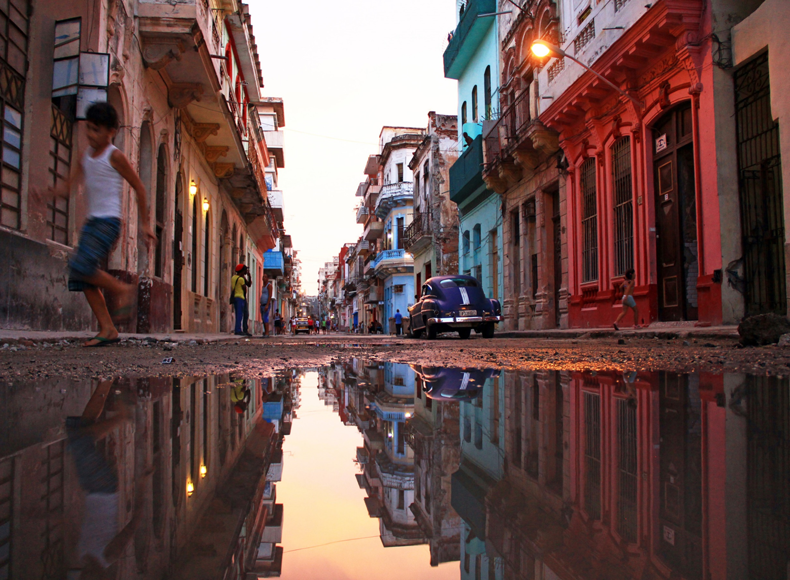 SHINE 透光 | A Travel Photo Exhibition by Ling Doh Kin