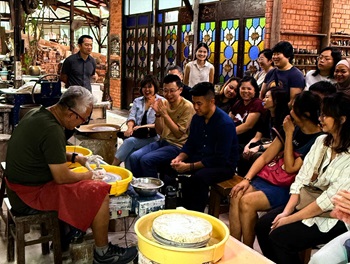 Dragon Kiln Excursion and Pottery Workshop Experience