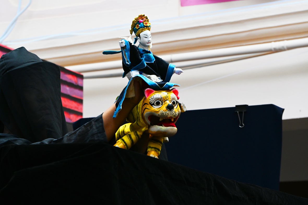The-Tiger-Hero